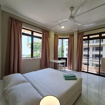 Room @ Lorong Kelawai Near To Gurney Paragon George Town Exterior photo